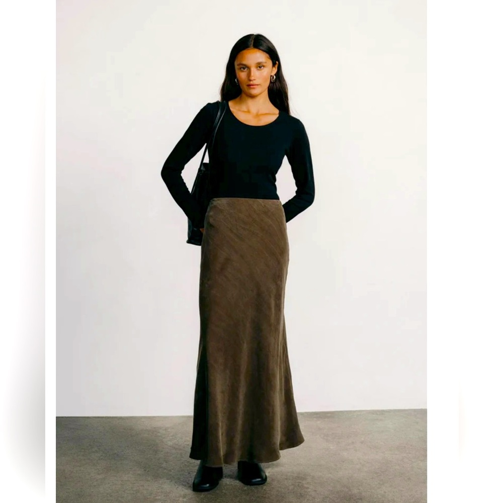 OZMA Cupro Skirt Walnut XS